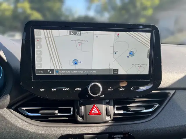 Hyundai i30 view 12