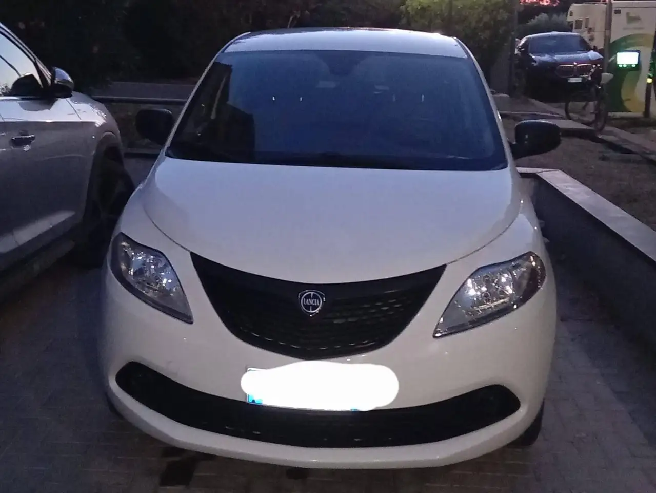 Lancia Ypsilon