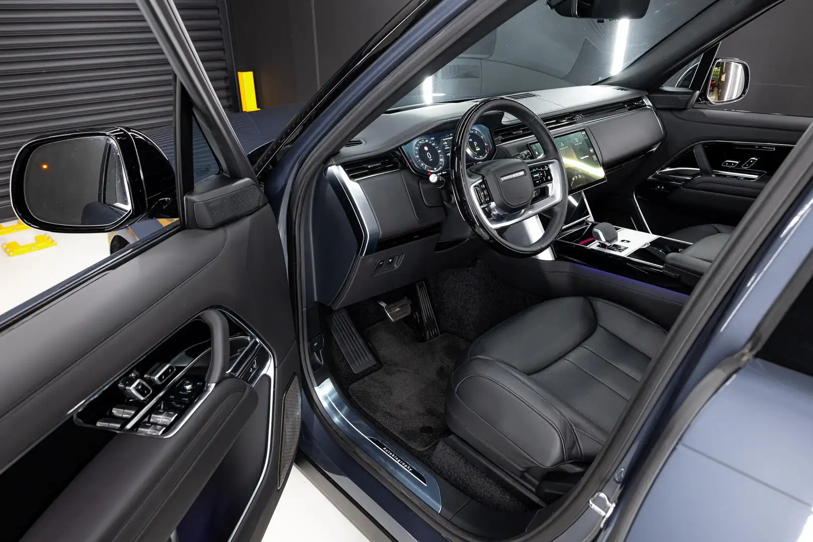 Land Rover Range Rover 3.0 P550e Autobiography PHEV Varasine Blue | Panor Blauw - 2