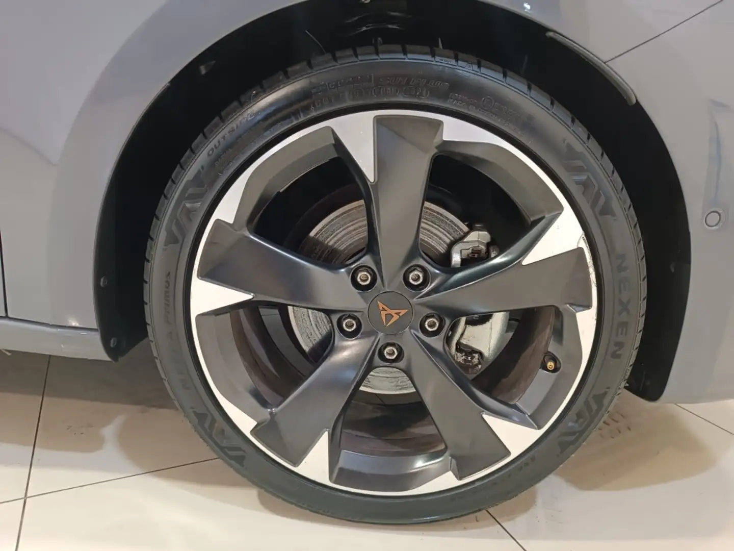 CUPRA Leon 1.5 ETSI Tech Edition DSG 110Kw Gris - 2