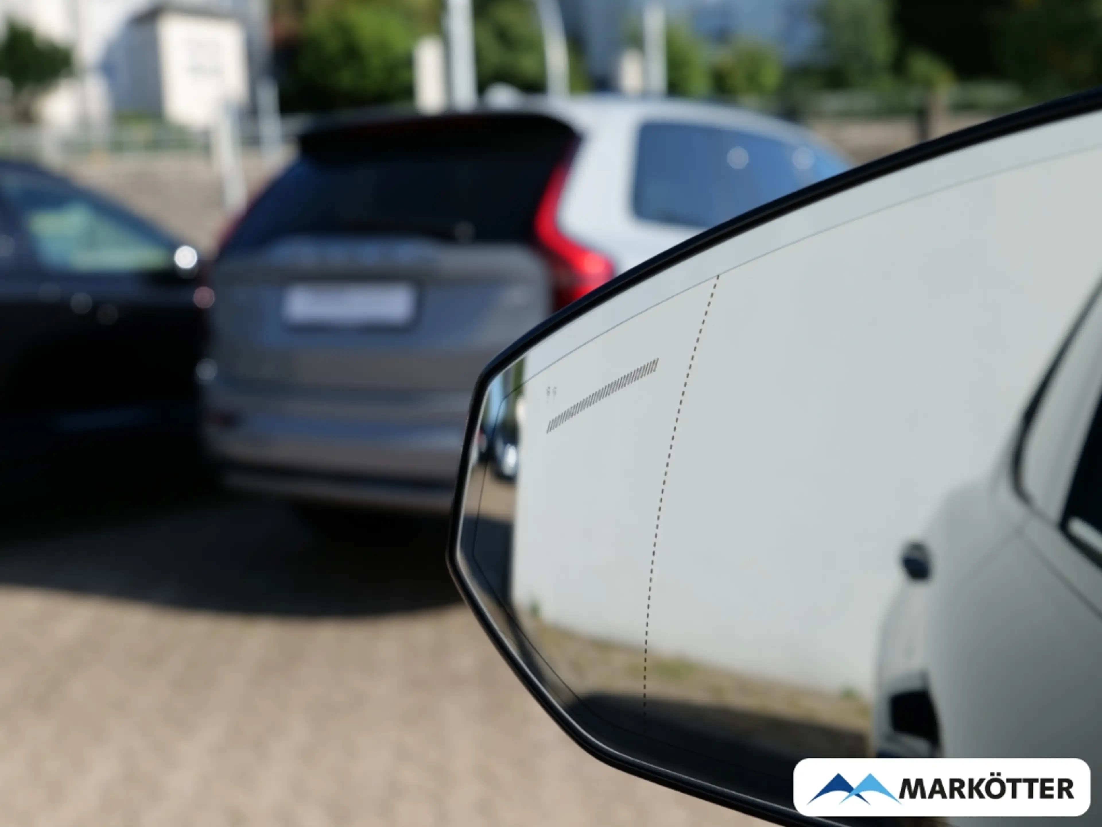 Volvo EX30 Twin Motor AWD Ultra STHZ/Wärmepumpe/PANO — photo 8