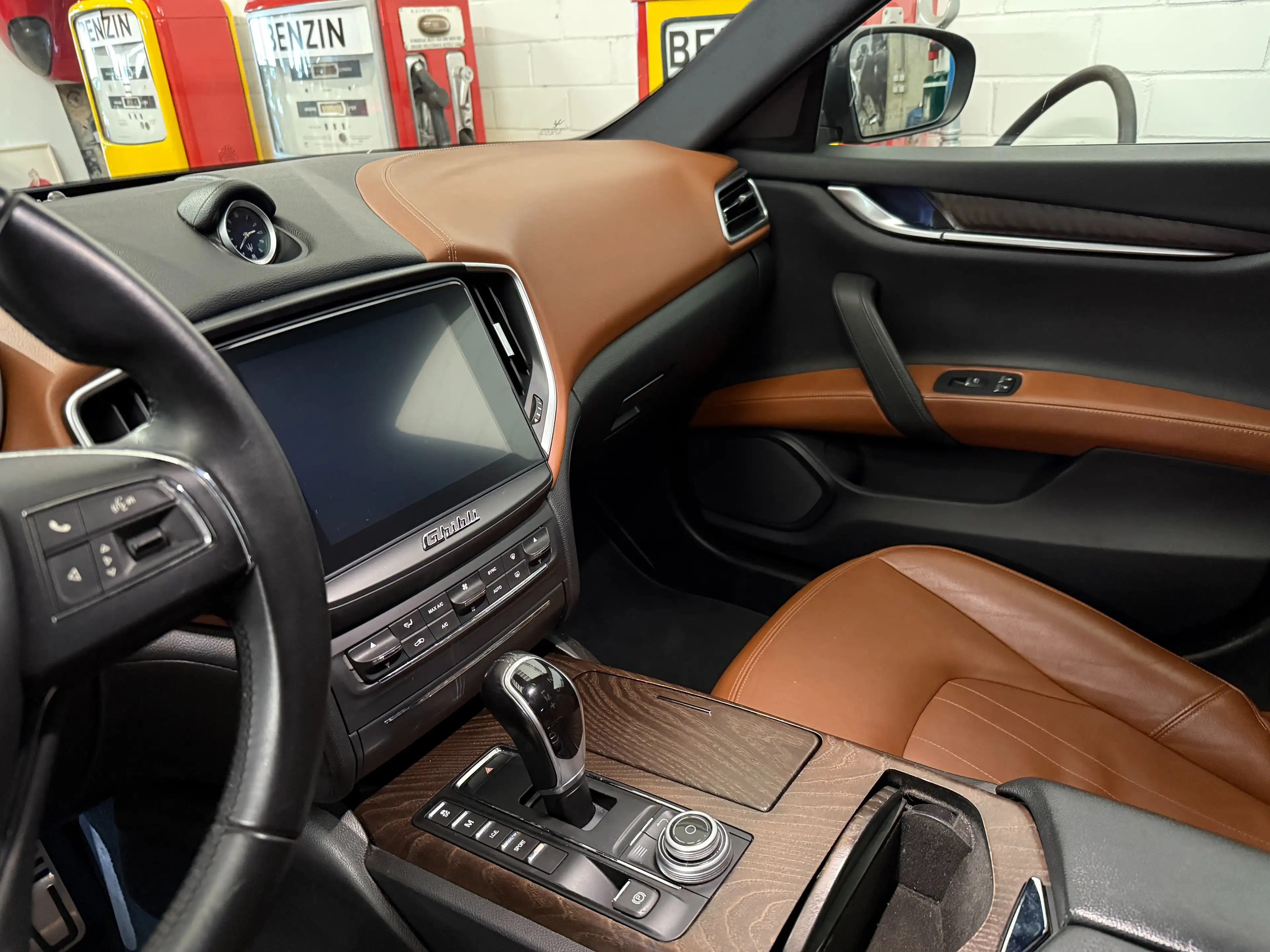 Maserati Ghibli — photo 9