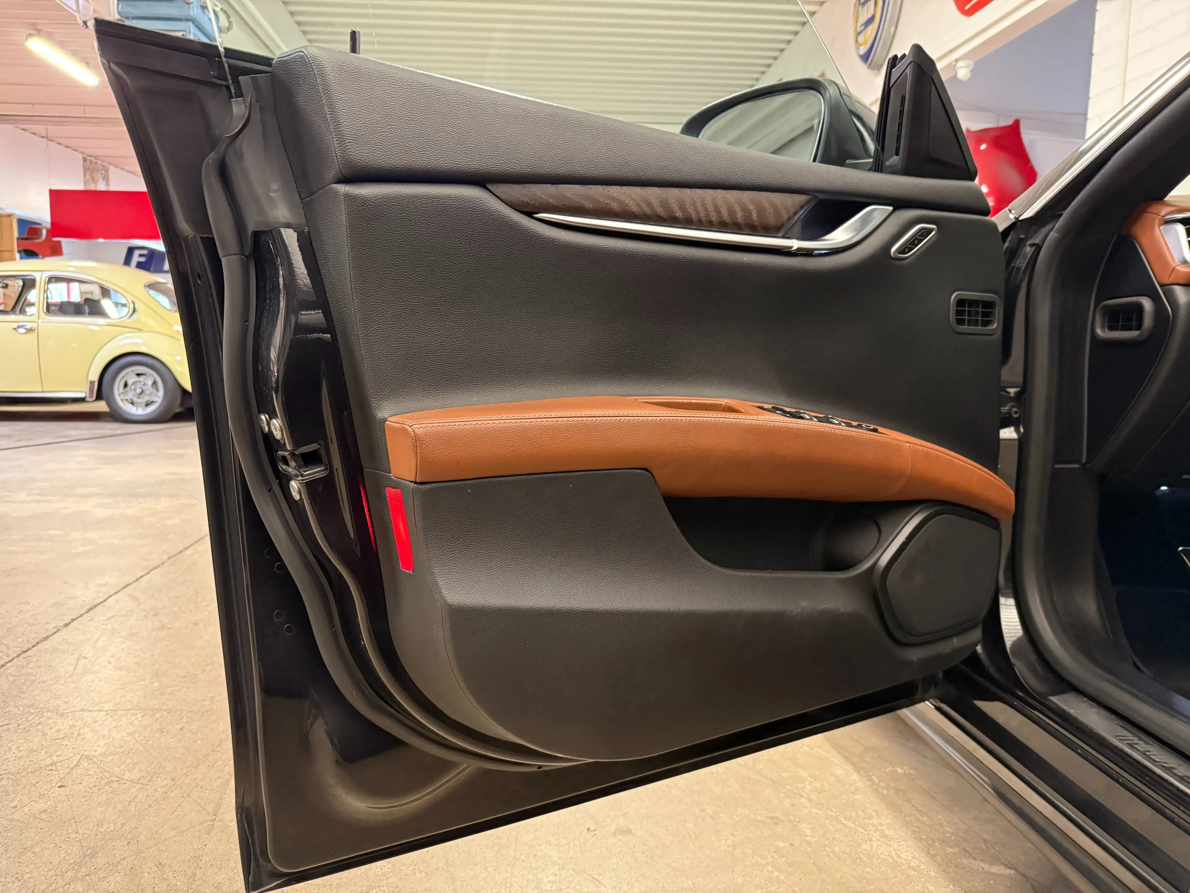 Maserati Ghibli — photo 5
