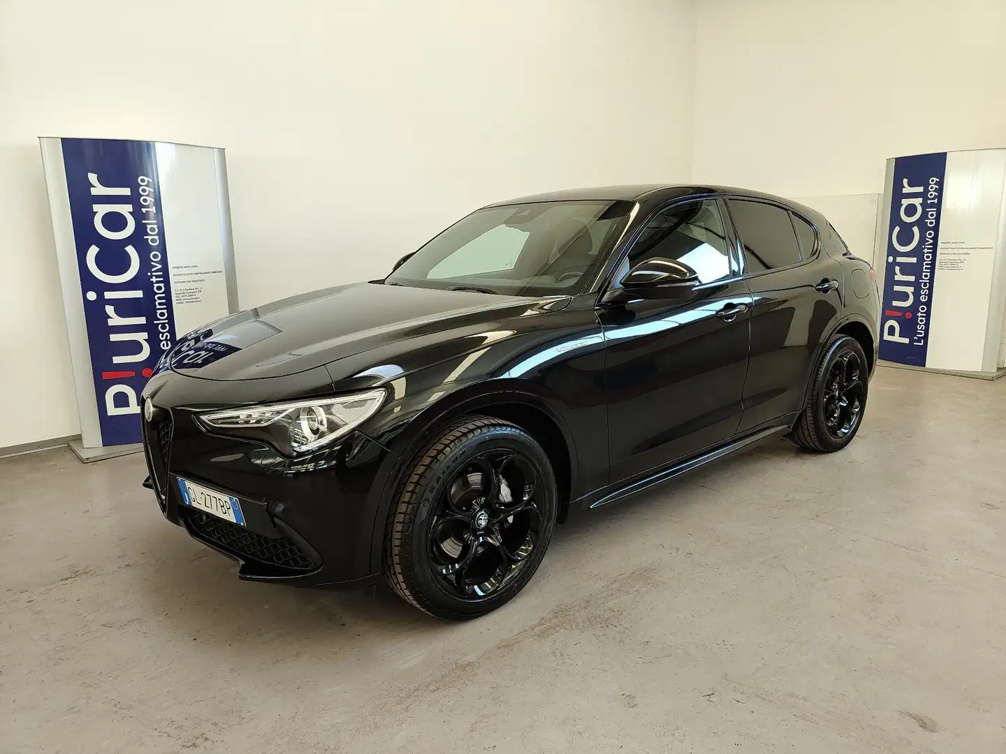 Alfa Romeo Stelvio 2.0 Turbo 280 CV AT8 Q4 Veloce Pelle Xeno Navi 20” Negro - 1