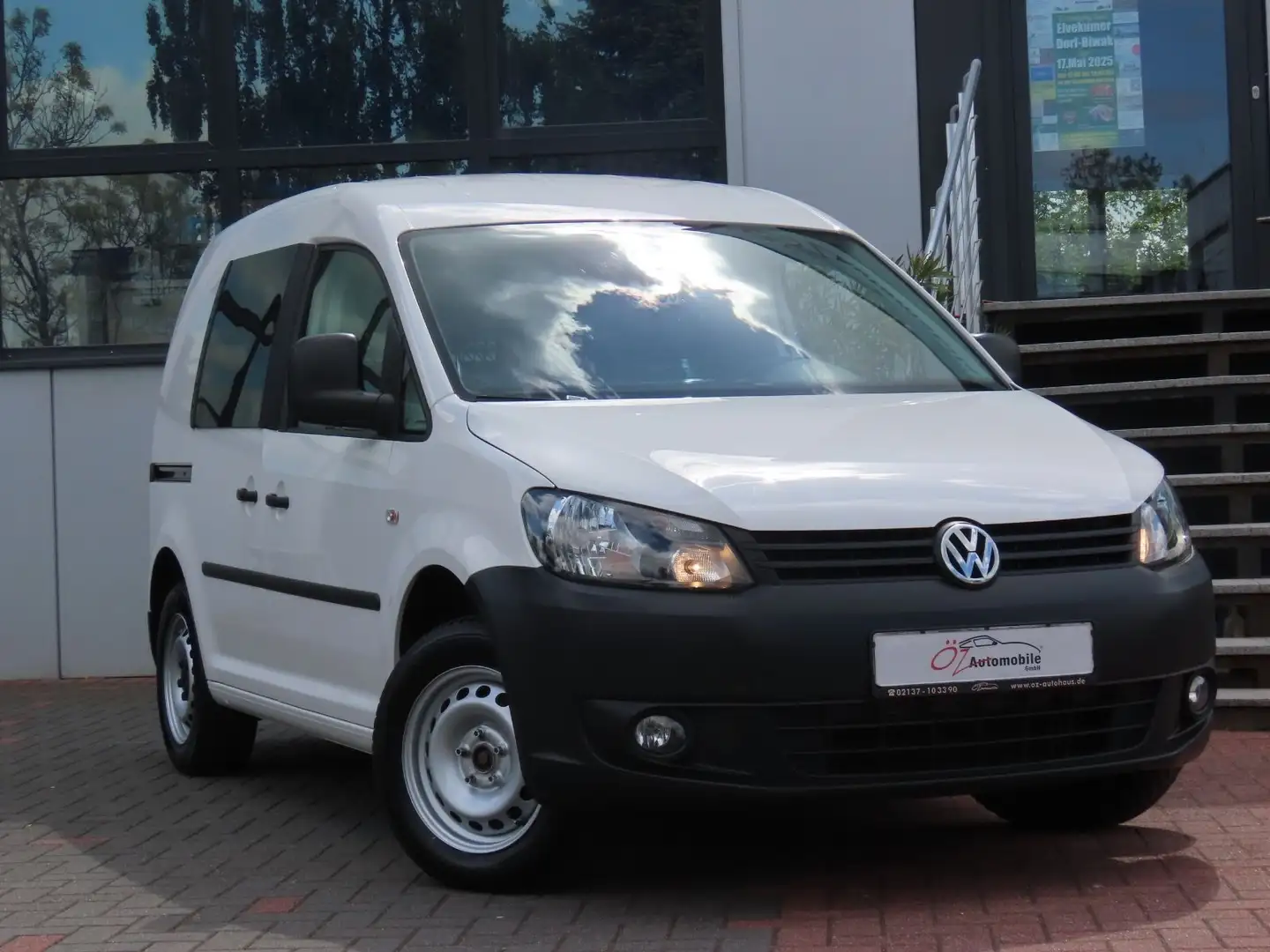 Volkswagen Caddy 1.6 TDI Navigation Blanc - 1