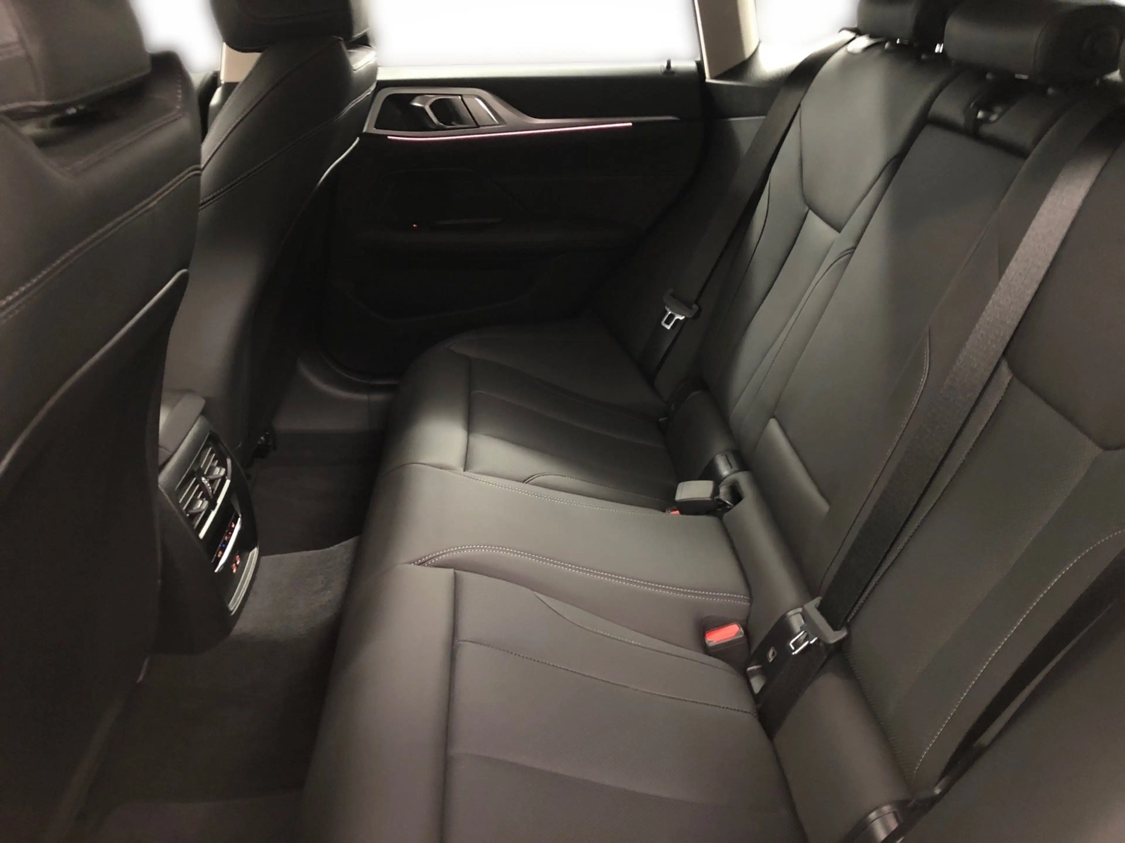 BMW 430 i xDrive Gran Coupé*Kamera*LED*Hifi*18" — photo 11