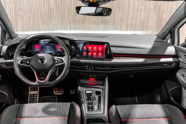 Volkswagen Golf view 16
