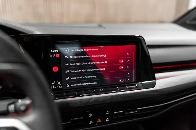 Volkswagen Golf view 23