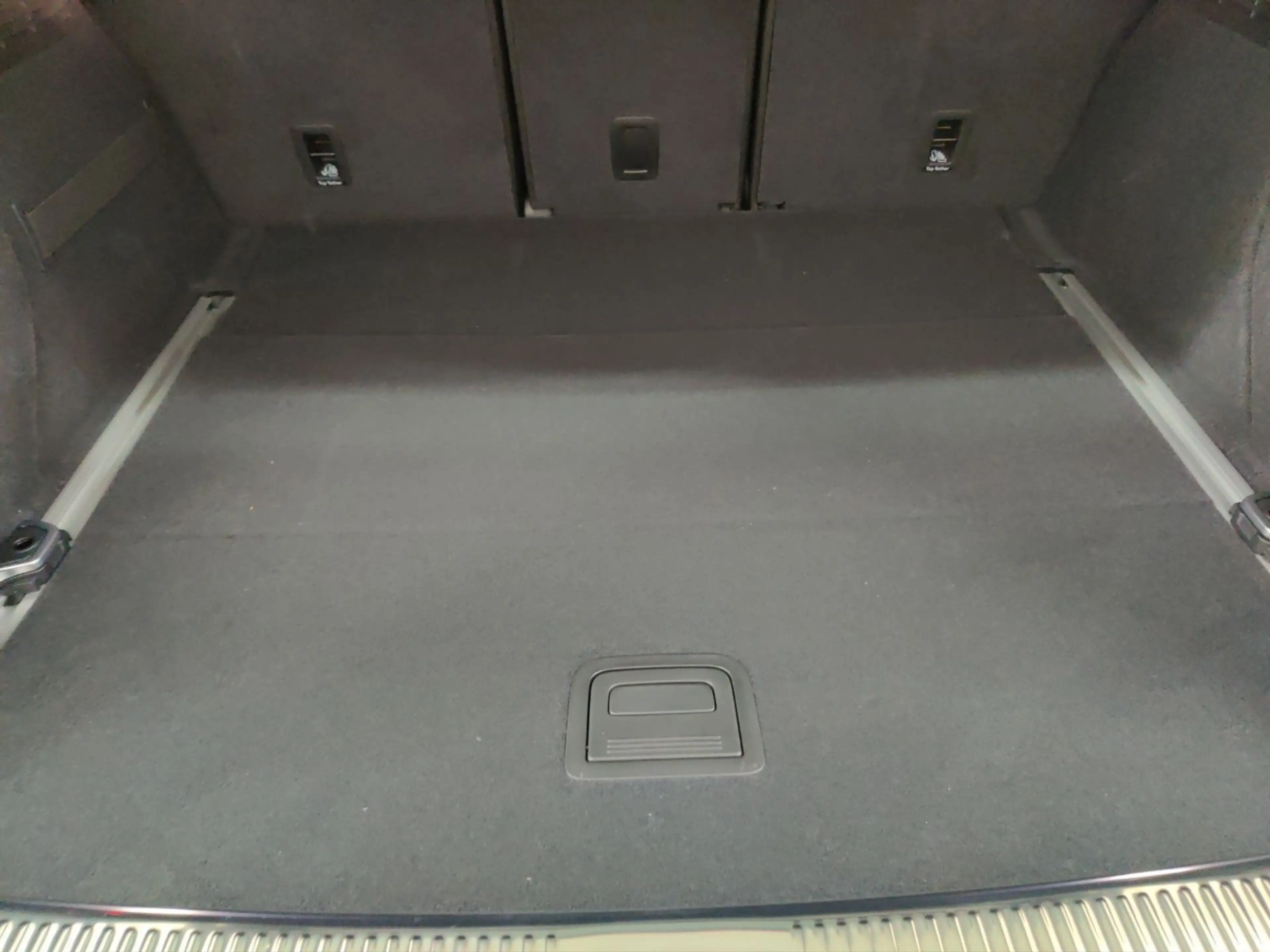 Audi Q5 S line 40 TDI qu AHK/Luft/Matrix/Standh/Tour — photo 14