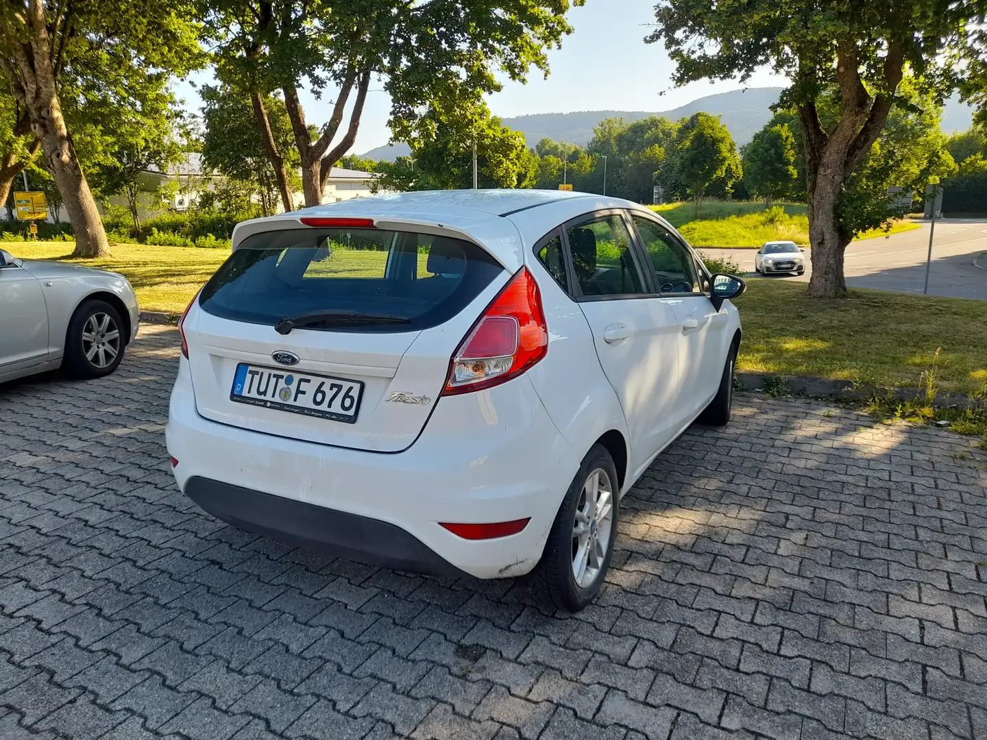 Ford Fiesta Sync Edition Euro 6  MOTORSCHADEN Blanco - 2