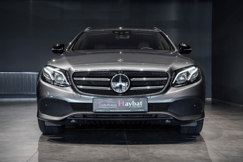 Mercedes-Benz E 400 E400 d T 4Matic MBeam-DISTR-Wide*MB100 Garantie* — photo 2