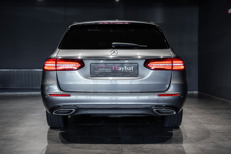 Mercedes-Benz E 400 E400 d T 4Matic MBeam-DISTR-Wide*MB100 Garantie* — photo 7