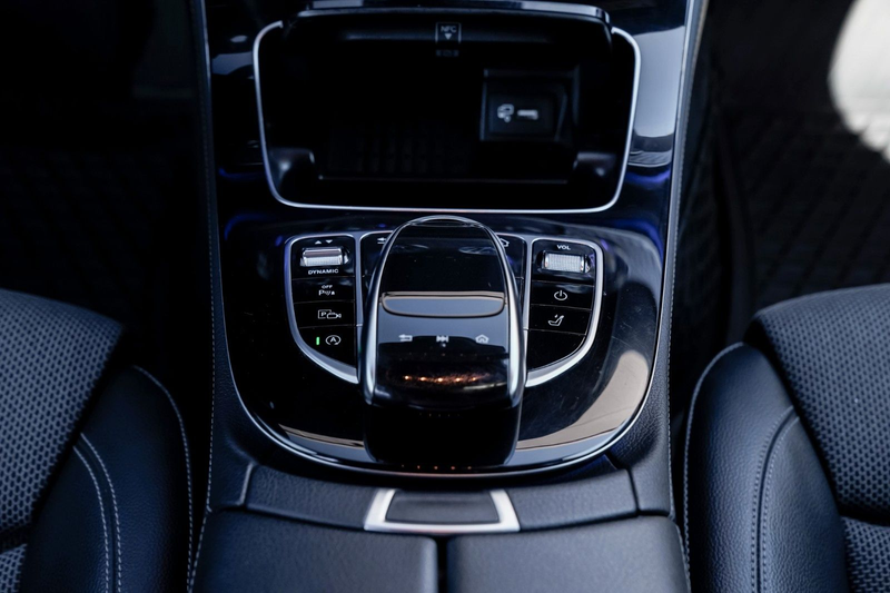 Mercedes-Benz E 400 E400 d T 4Matic MBeam-DISTR-Wide*MB100 Garantie* — photo 14