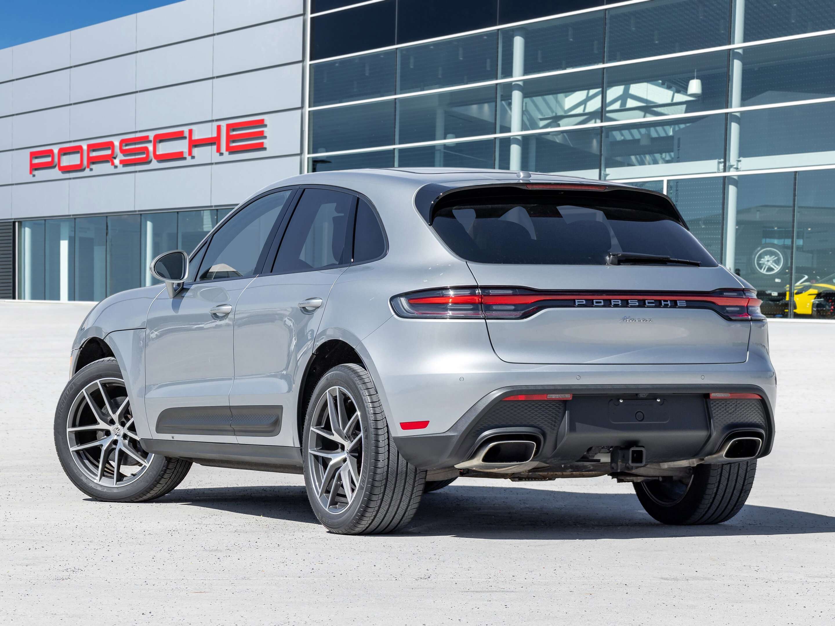 2025 Porsche Macan AWD CPO|Premium Pkg Plus|20 Macan S Wheels in High alt 4