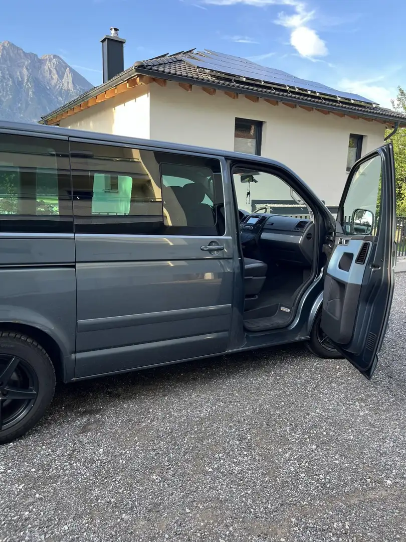 Volkswagen T5 Multivan Atlantis 2,5 TDI D-PF - 2