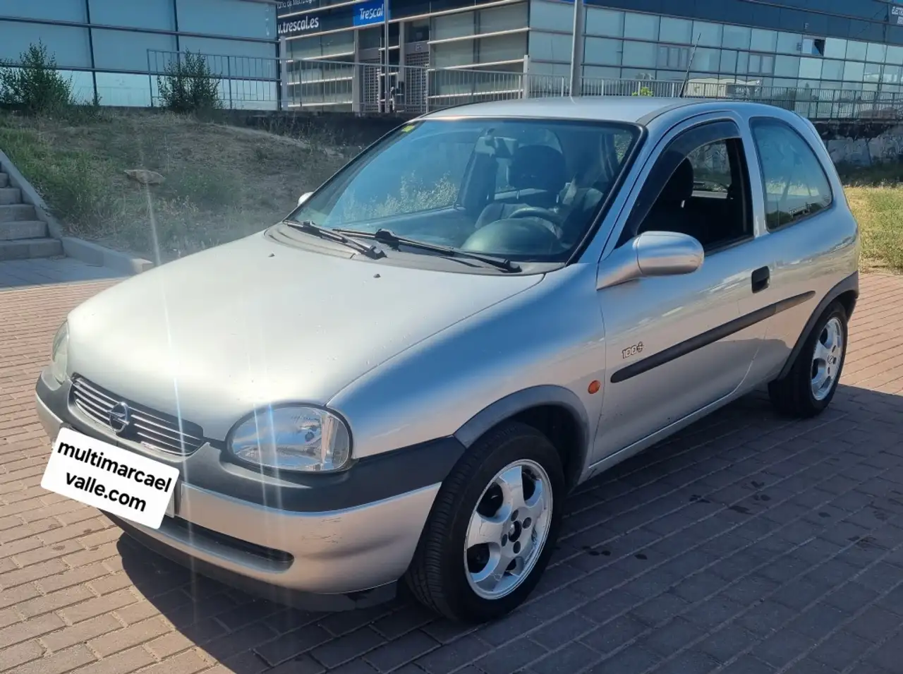 Opel Corsa 1.2 16v Edition 2000, foto 1