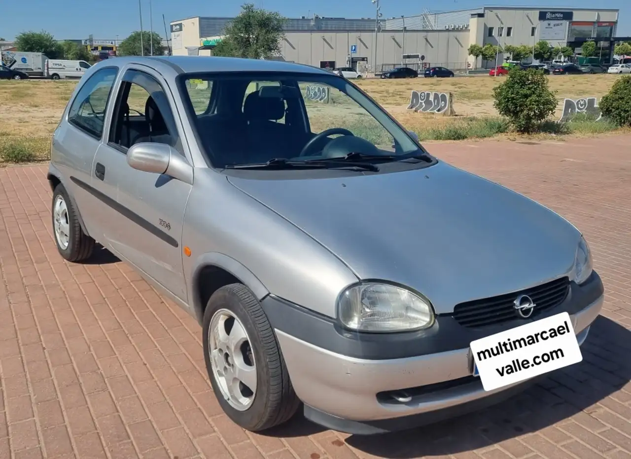 Opel Corsa 1.2 16v Edition 2000, foto 5