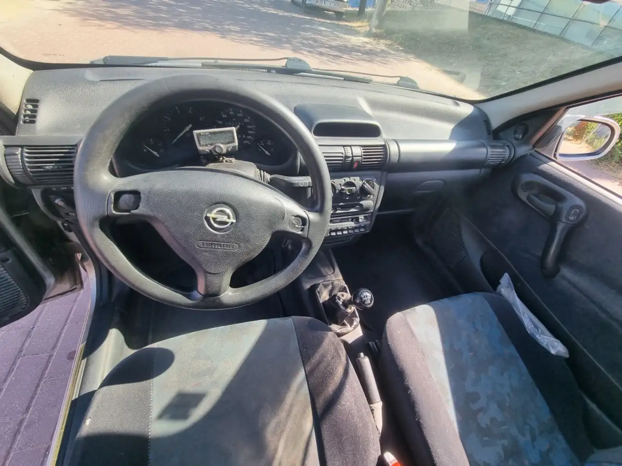 Opel Corsa 1.2 16v Edition 2000, foto 9