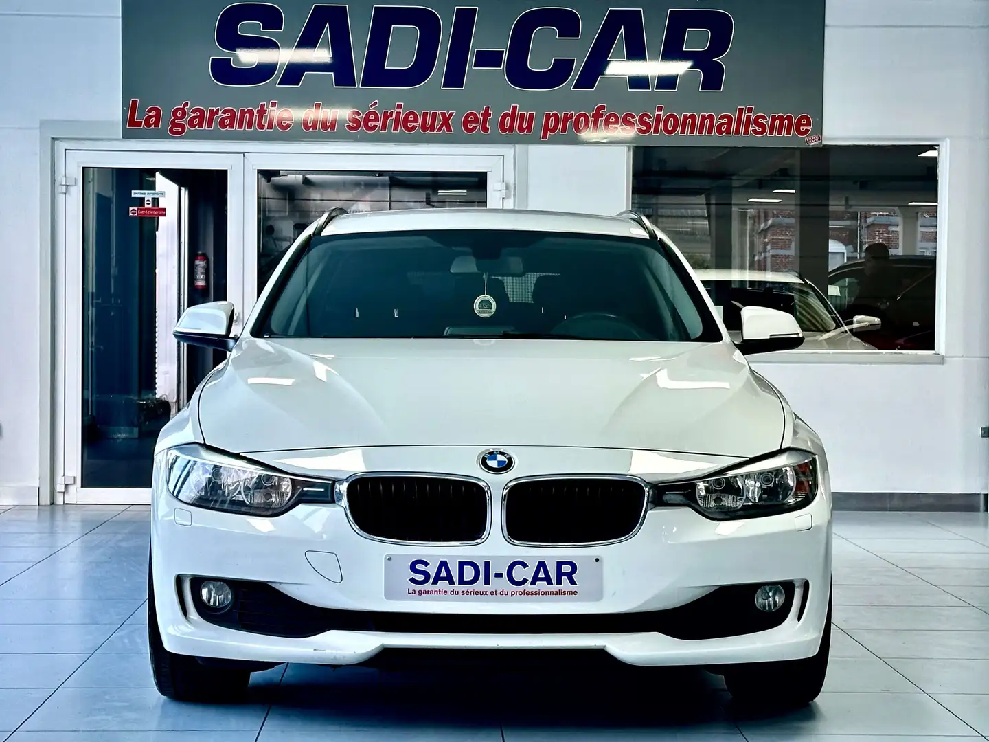 BMW 320 Touring 2,0d 184cv - PACKSPORT Blanc - 2