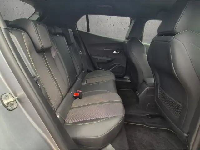 Peugeot 2008 view 14