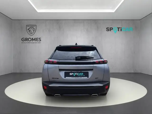 Peugeot 2008 view 4