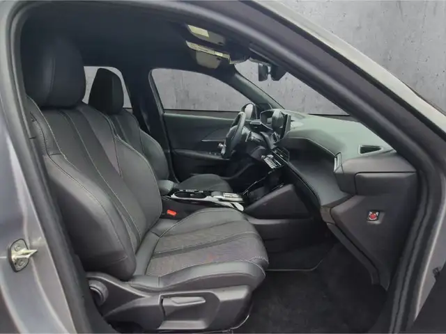Peugeot 2008 view 13