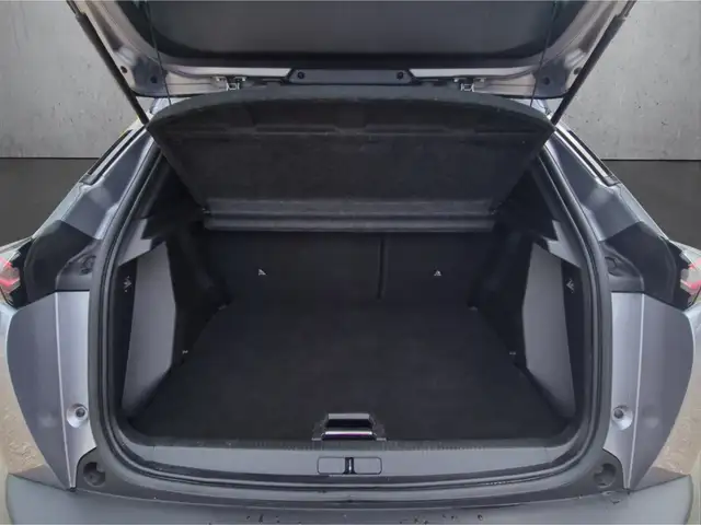 Peugeot 2008 view 7