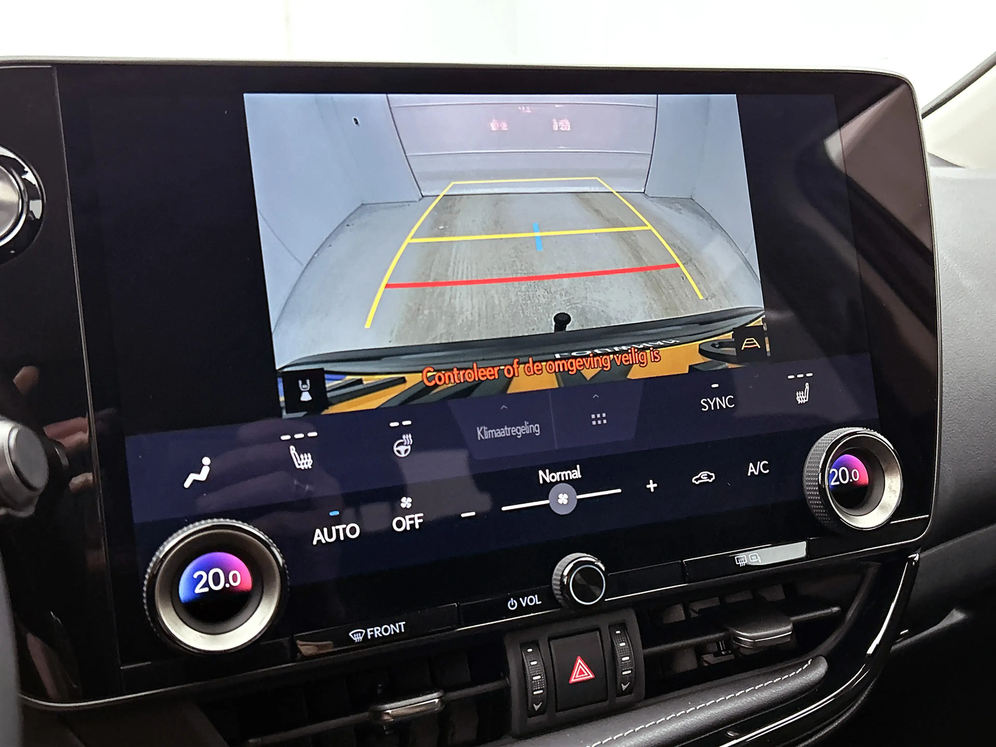 Lexus NX 450h+ AWD Luxury Line | Trekhaak 1.500 kg | Stoel- en St — photo 8