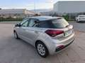 Hyundai i20 1.2 MPI Essence Gris - thumbnail 4