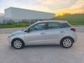 Hyundai i20 1.2 MPI Essence Gris - thumbnail 17