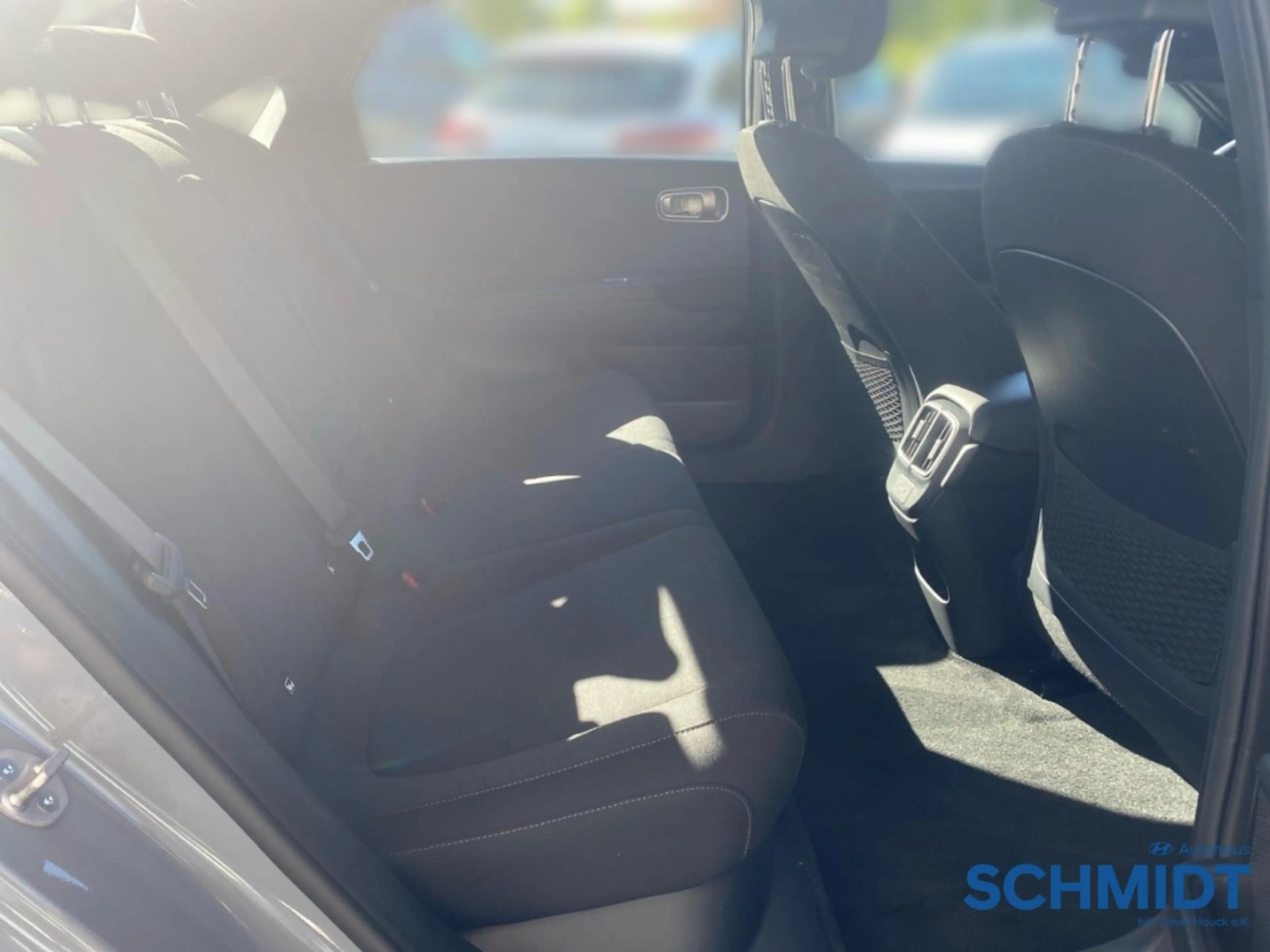 Hyundai IONIQ 6 Basis Elektro Navi Digitales Cockpit LED ACC El. H — photo 13