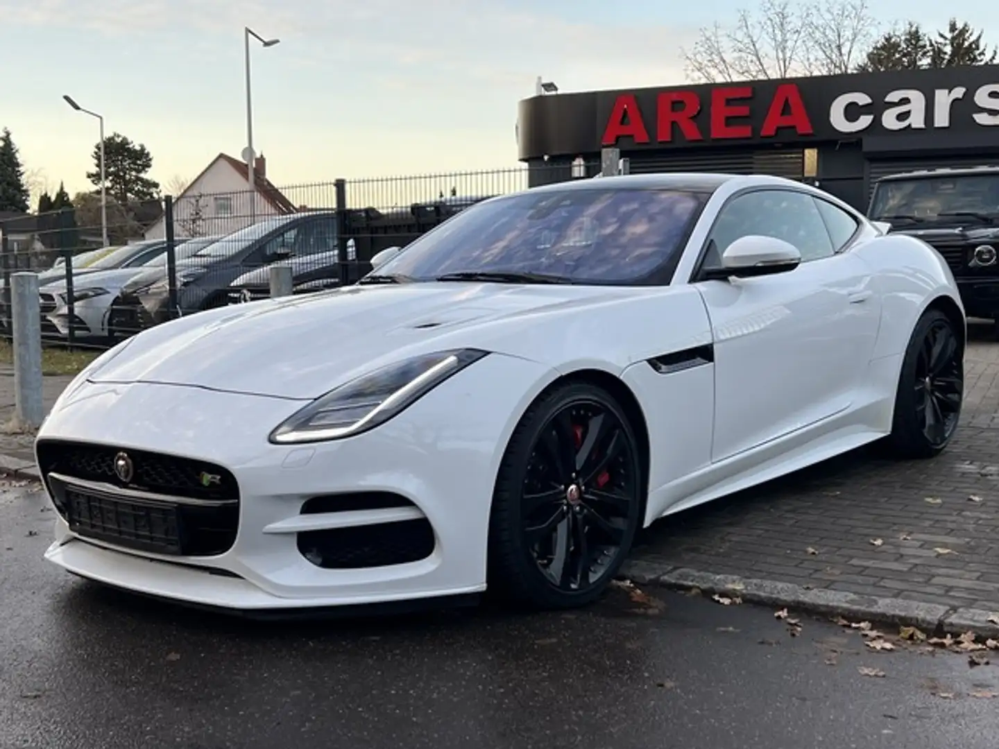 Jaguar F-Type Coupe R AWD*PANO*ABGAS*LED*TOTW.*SPUR*KAM Weiß - 2