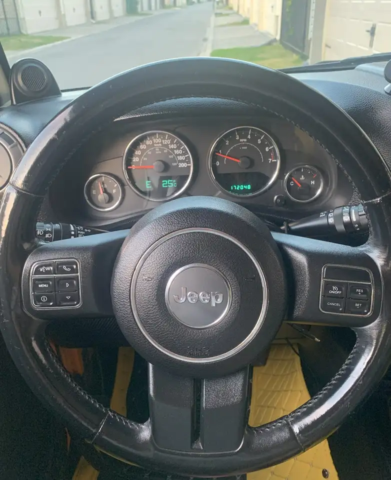 Jeep Wrangler снимка Jeep Wrangler