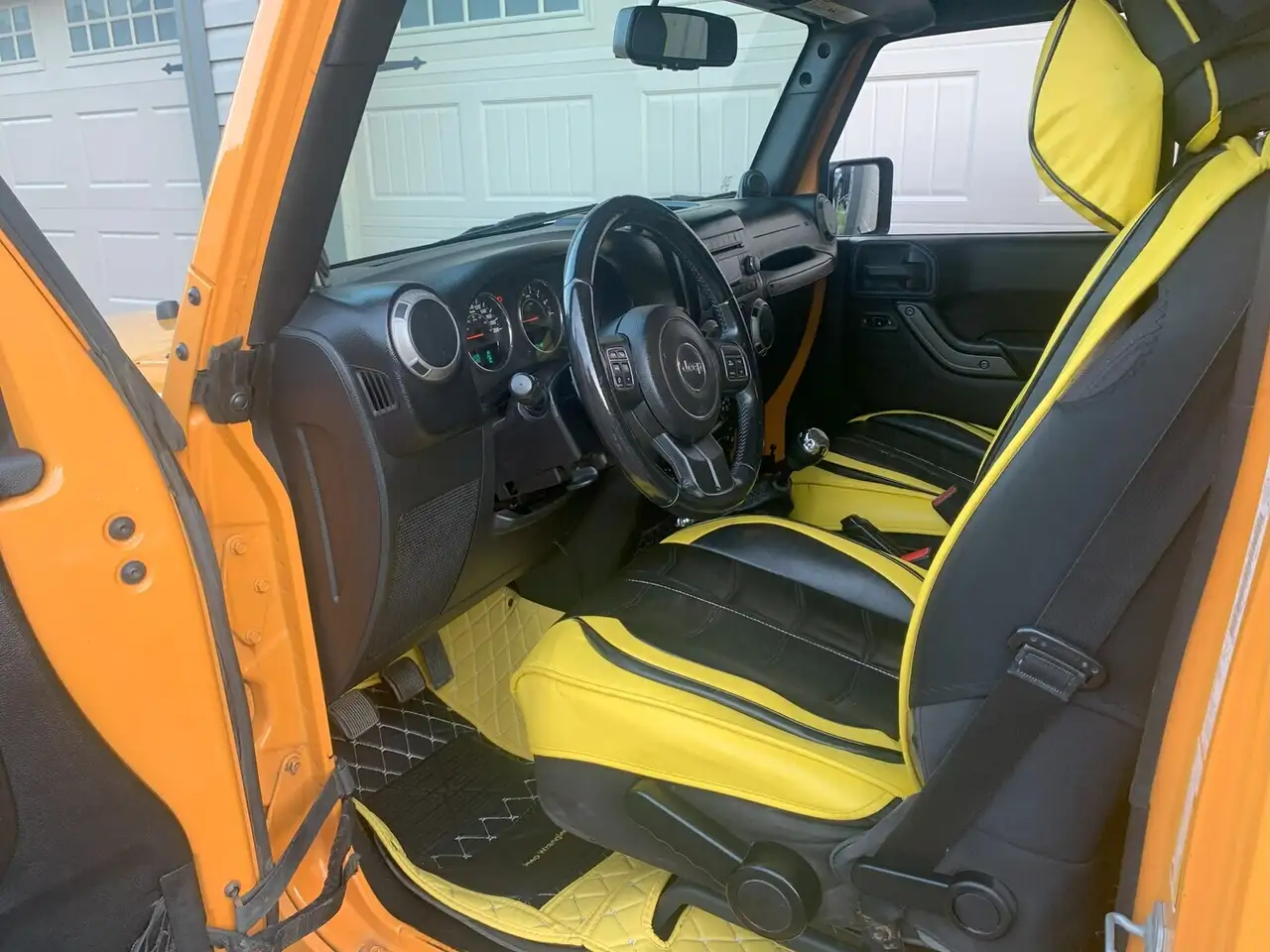 Jeep Wrangler снимка Jeep Wrangler