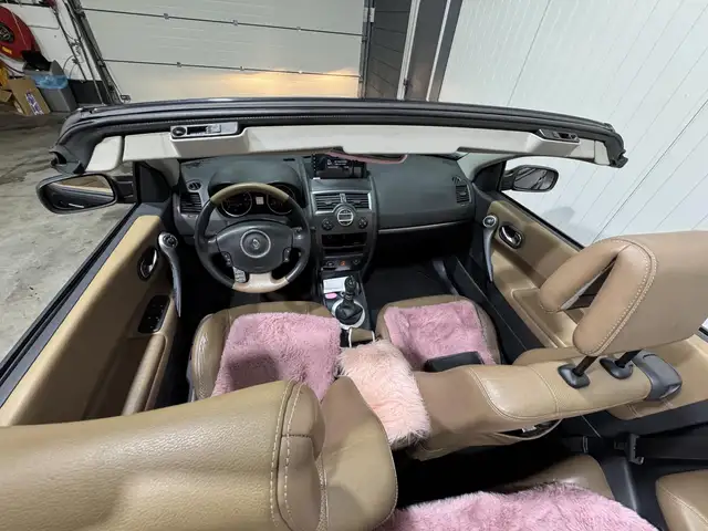 Renault Megane view 11