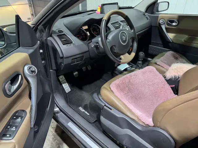 Renault Megane view 12