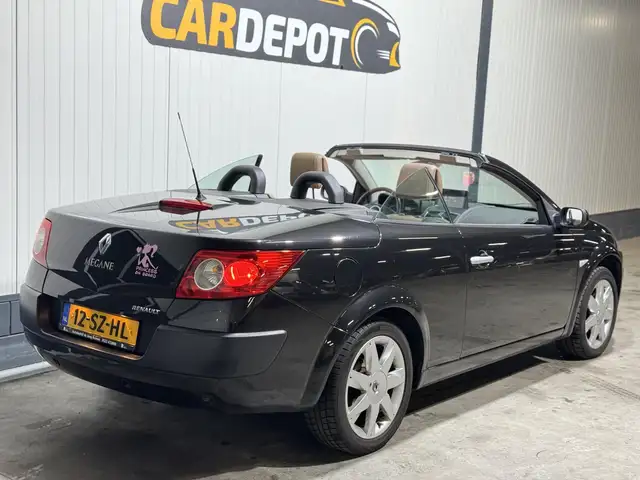 Renault Megane view 5