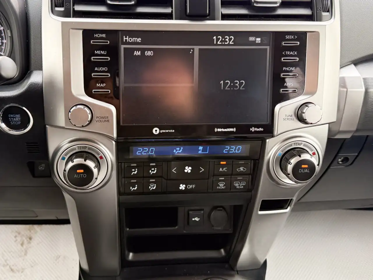 Toyota 4-Runner снимка Toyota 4-Runner