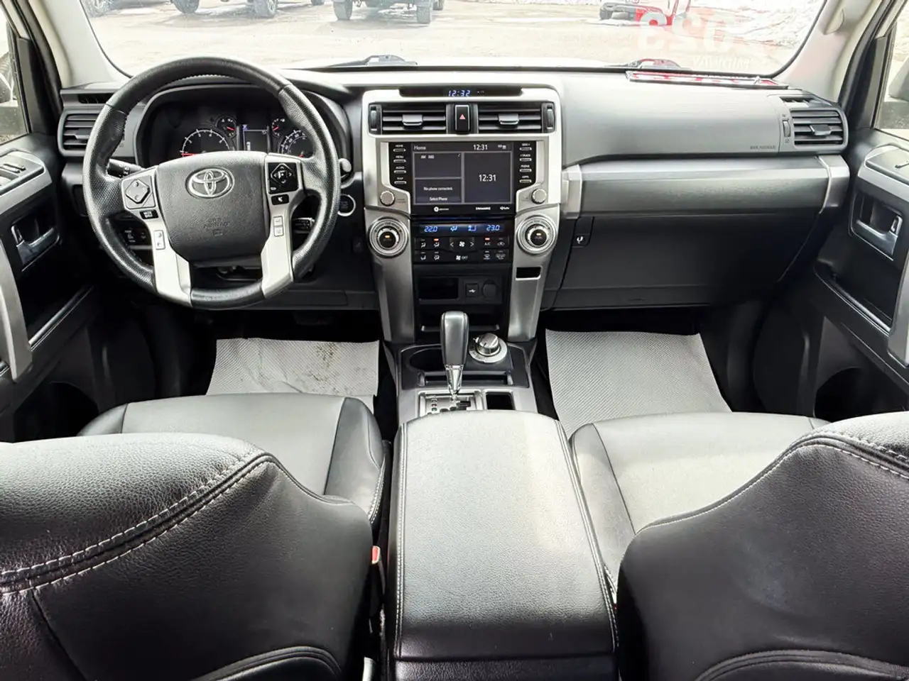 Toyota 4-Runner снимка Toyota 4-Runner
