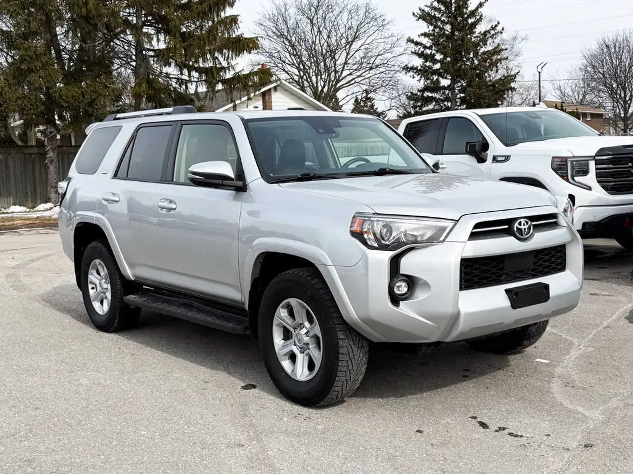Toyota 4-Runner снимка Toyota 4-Runner