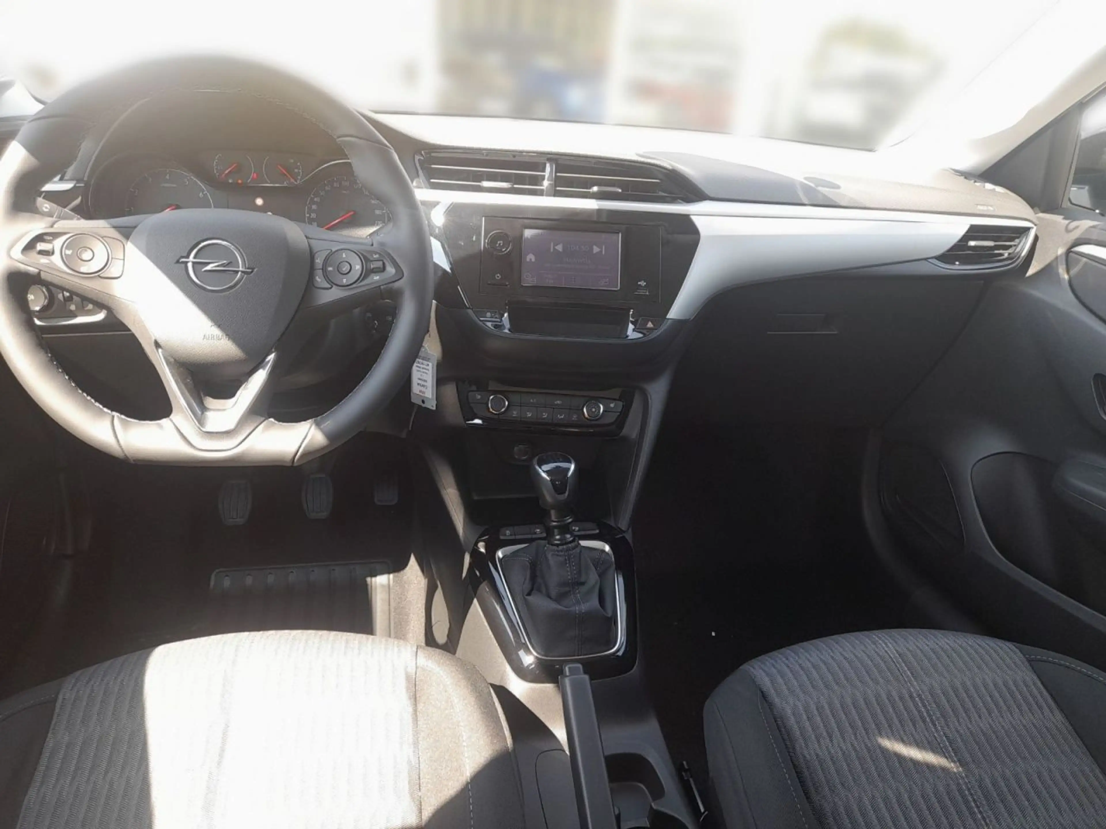 Opel Corsa Edition Sitzheizung Parkpilot — photo 12