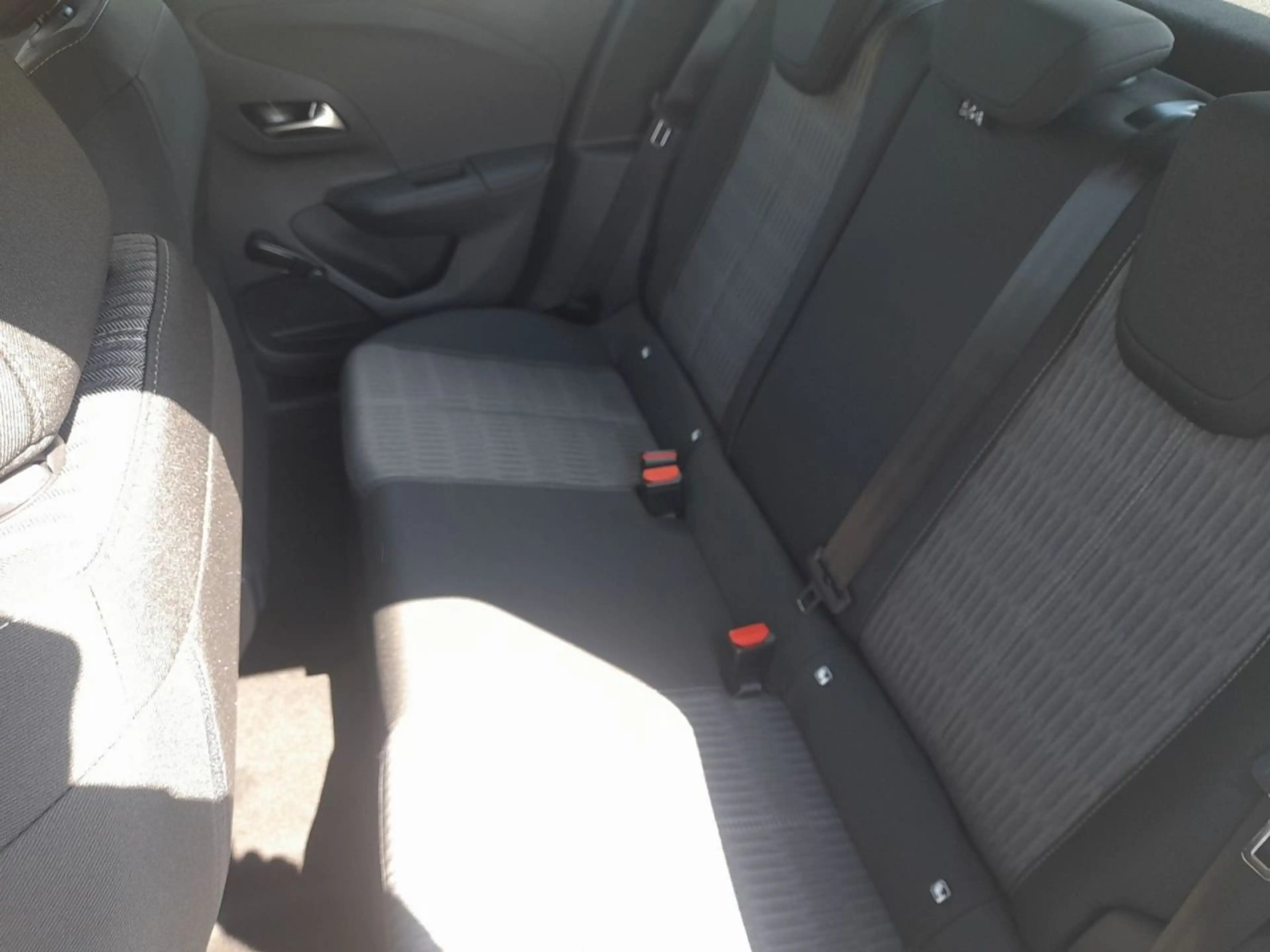 Opel Corsa Edition Sitzheizung Parkpilot — photo 10