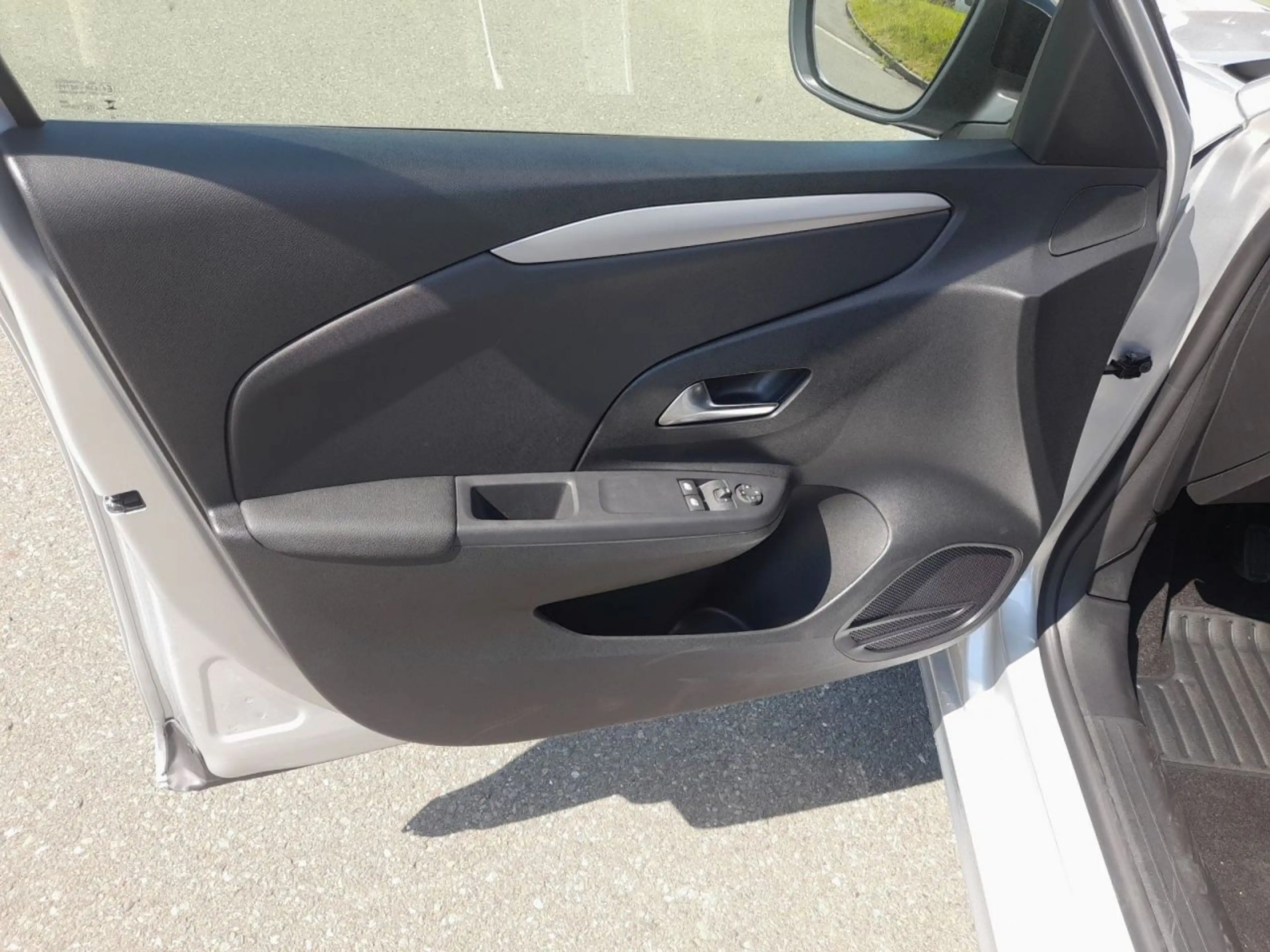 Opel Corsa Edition Sitzheizung Parkpilot — photo 8