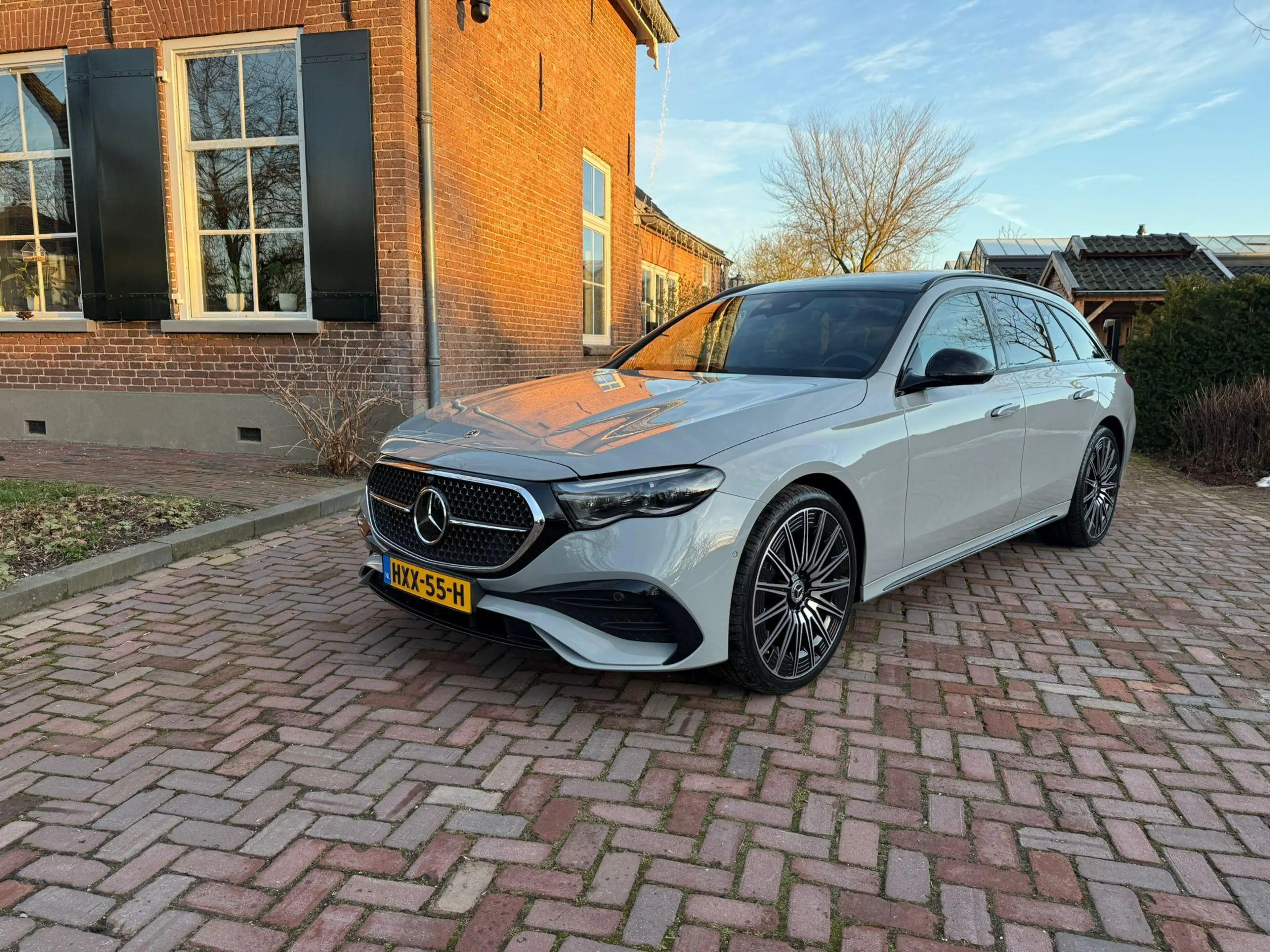 Mercedes-Benz E 450 Estate 4MATIC AMG Line 21" HUD-Pano-Burmester