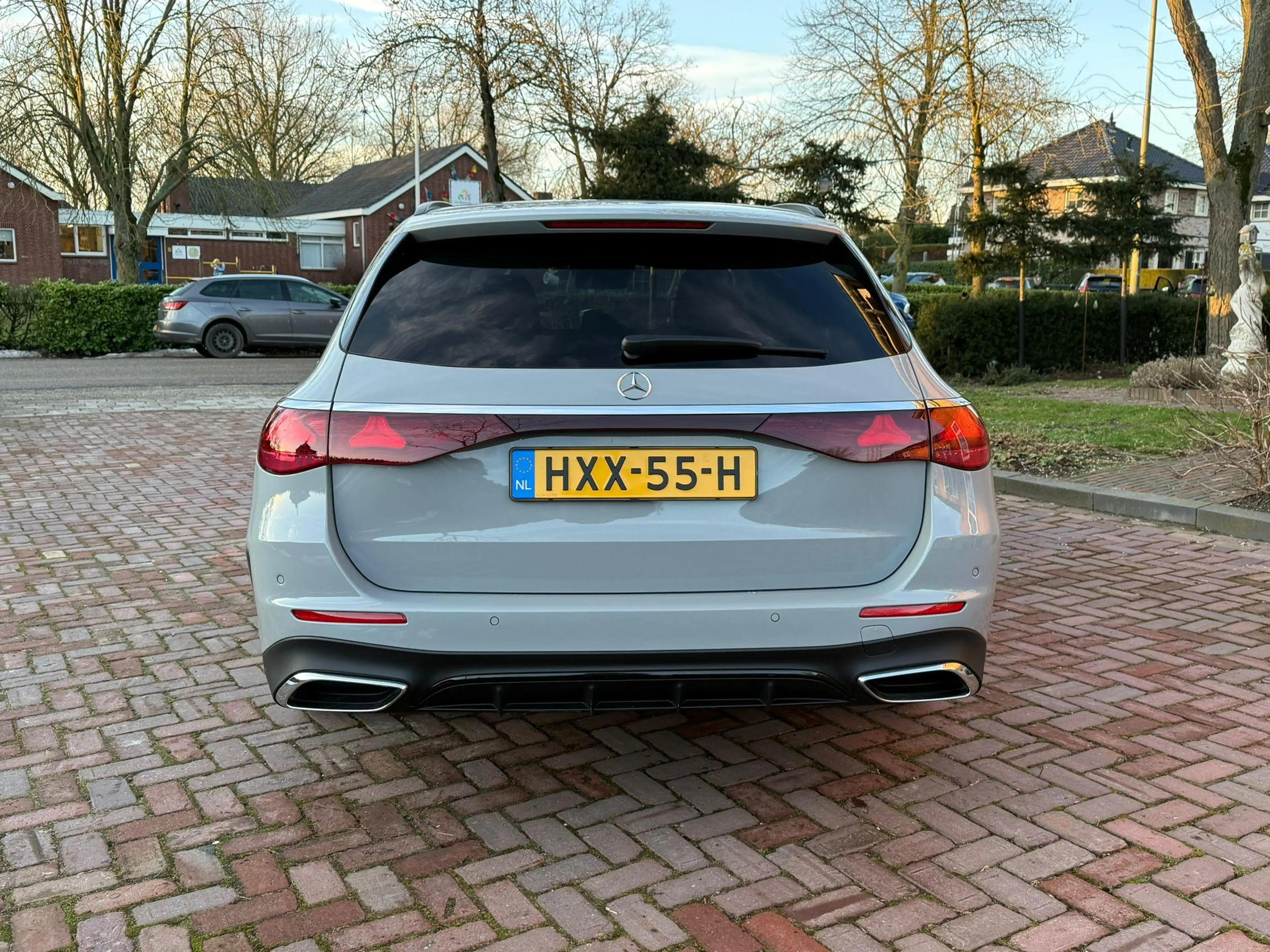 Mercedes-Benz E 450 Estate 4MATIC AMG Line 21" HUD-Pano-Burmester — photo 5