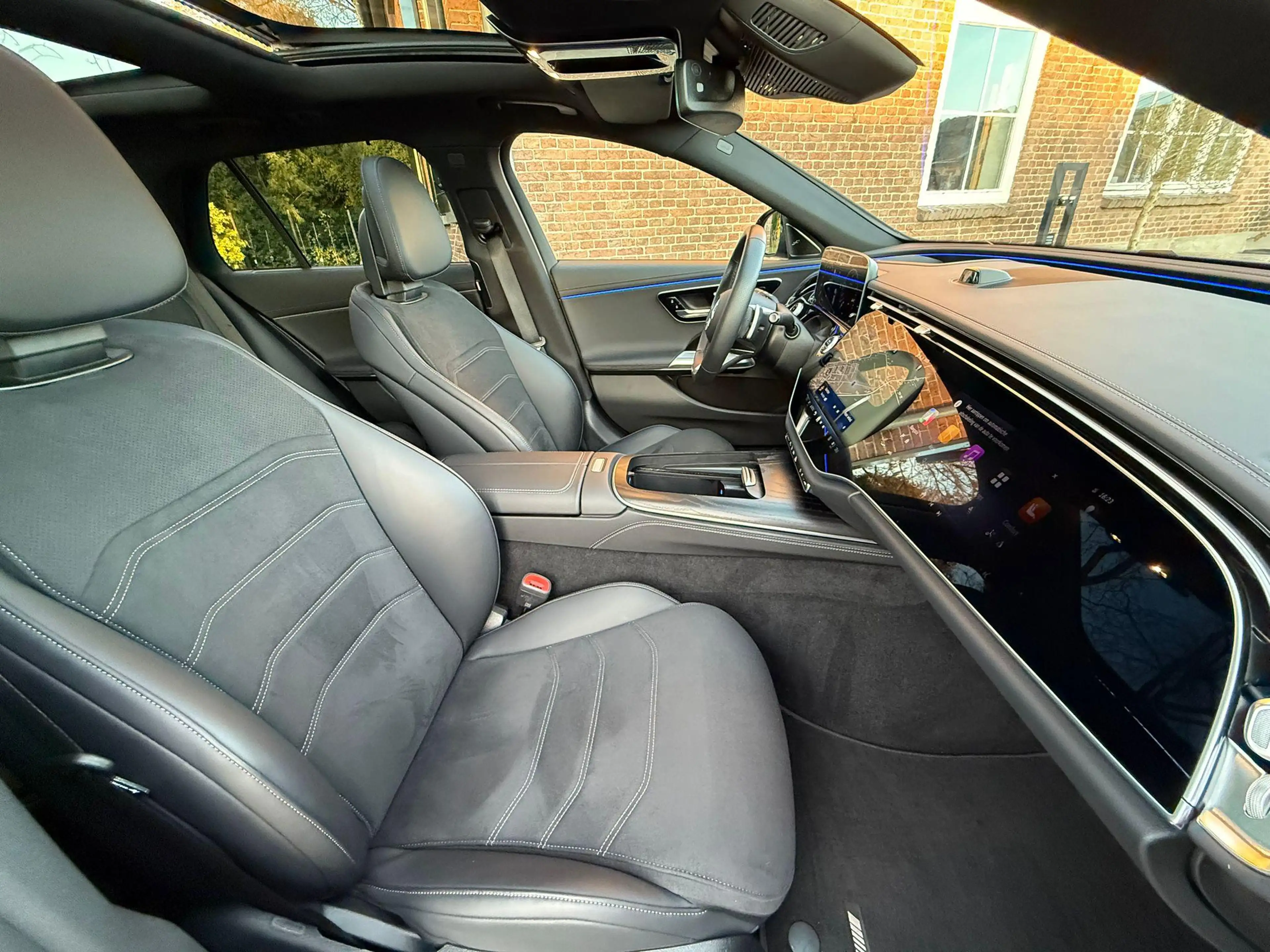 Mercedes-Benz E 450 Estate 4MATIC AMG Line 21" HUD-Pano-Burmester — photo 11