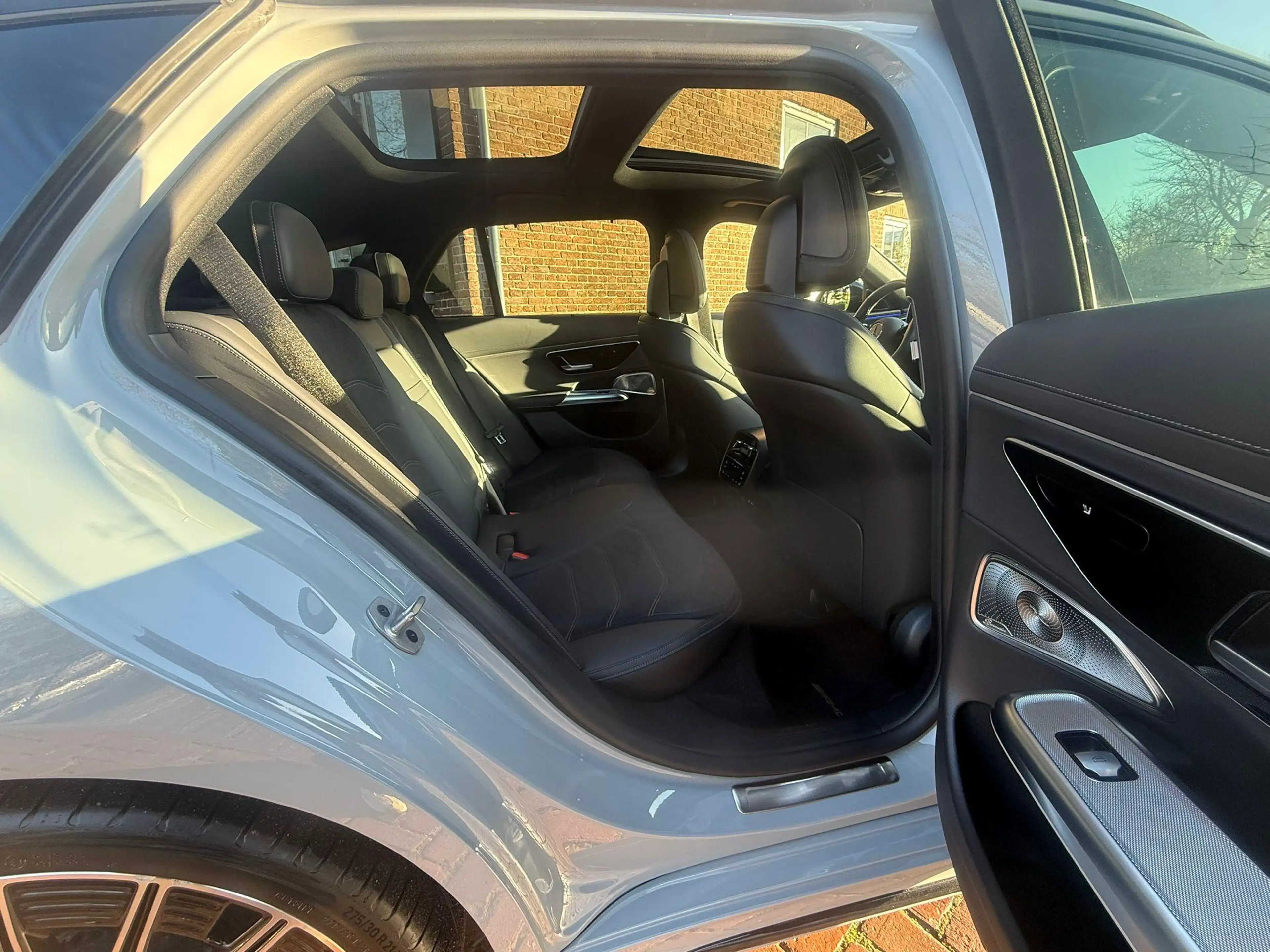 Mercedes-Benz E 450 Estate 4MATIC AMG Line 21" HUD-Pano-Burmester — photo 12