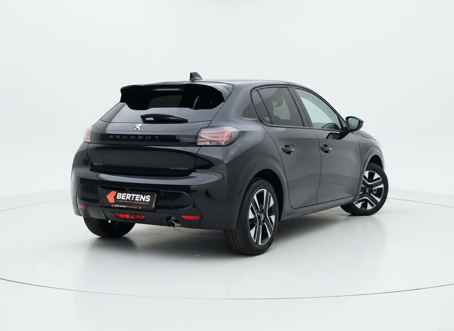 Peugeot 208 1.2 Hybrid 110 e-DCS6 Allure | Camera v+a | Adapti Schwarz - 2