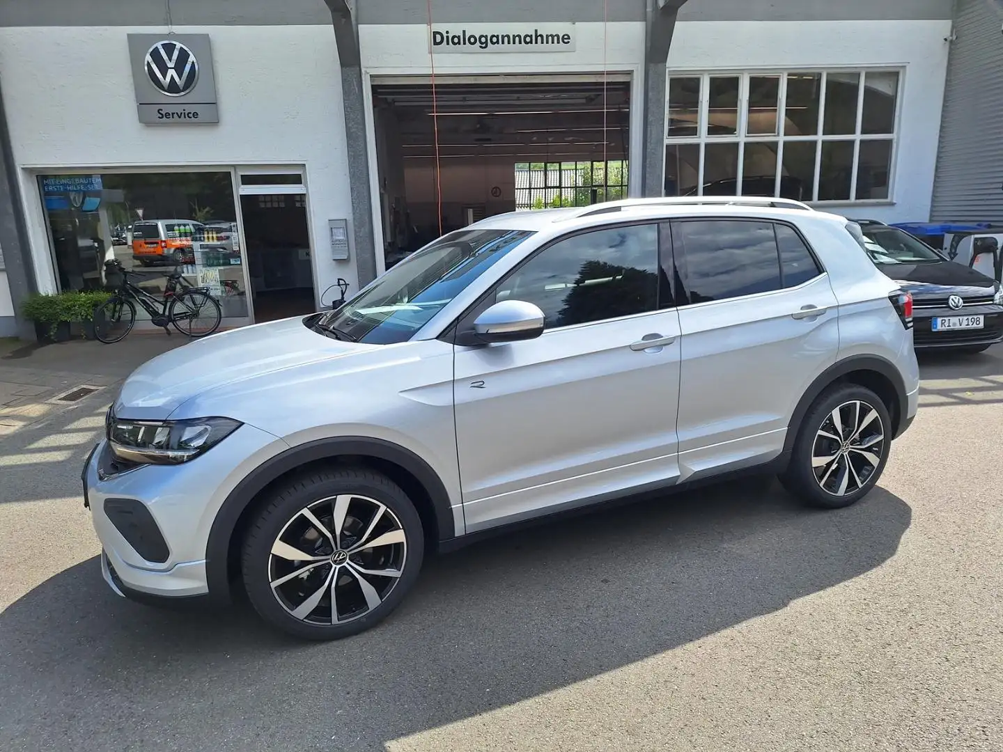 Volkswagen T-Cross R-Line 1.0 TSI DSG LED Kamera IQ.Drive ACC Silber - 2