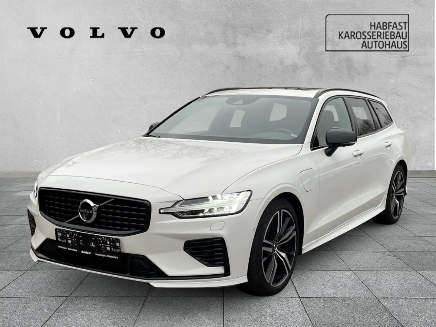 Volvo V60 T8 R-Design Plug-In HybridTwin Engine HUD StandHZG Blanc - 1